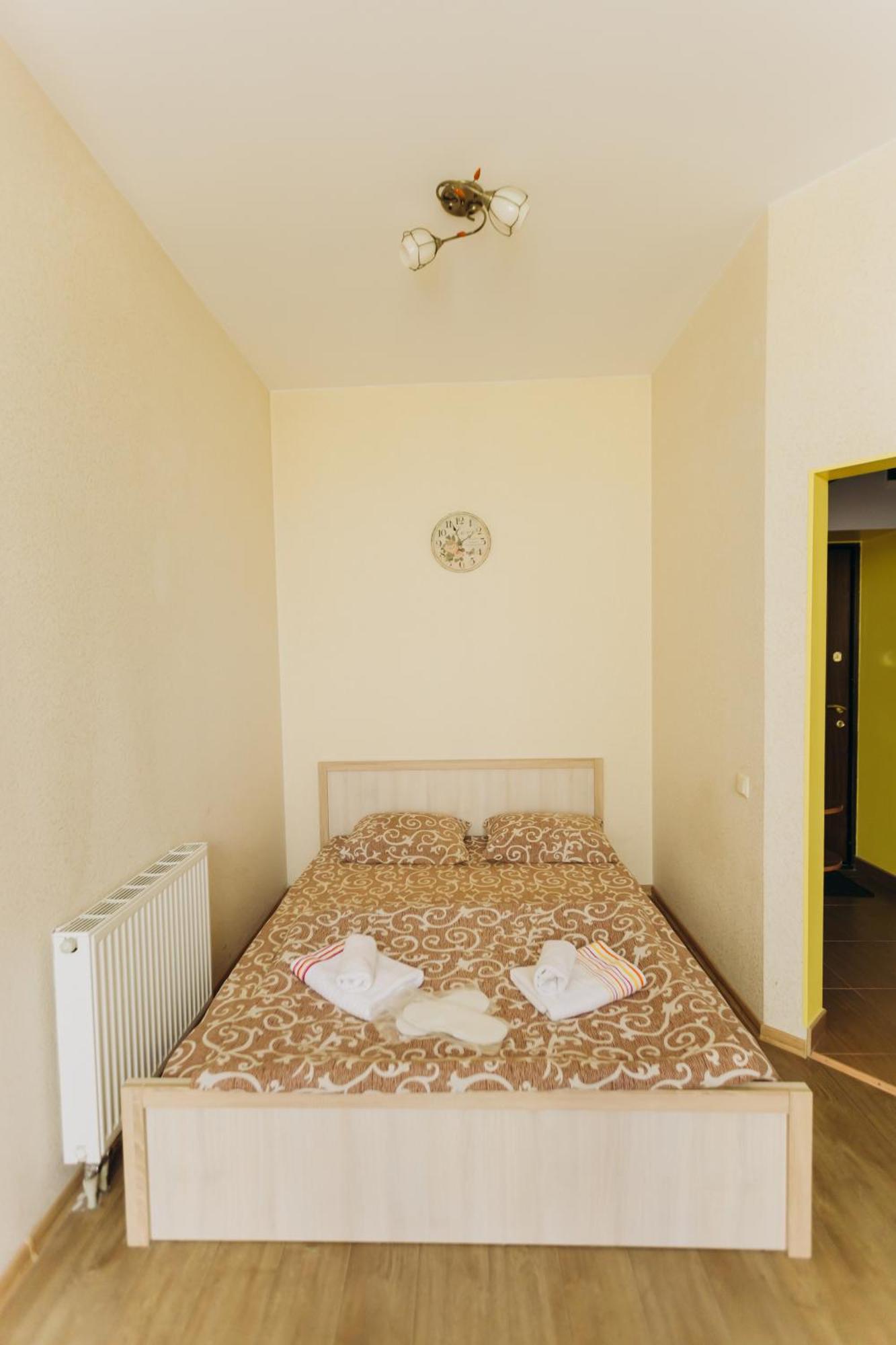 Затишні Apartments Біля Жд Вокзалу Ivano-Frankivsk Exterior foto